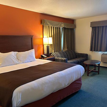 Northwoods Inn & Suites - Blackduck Экстерьер фото