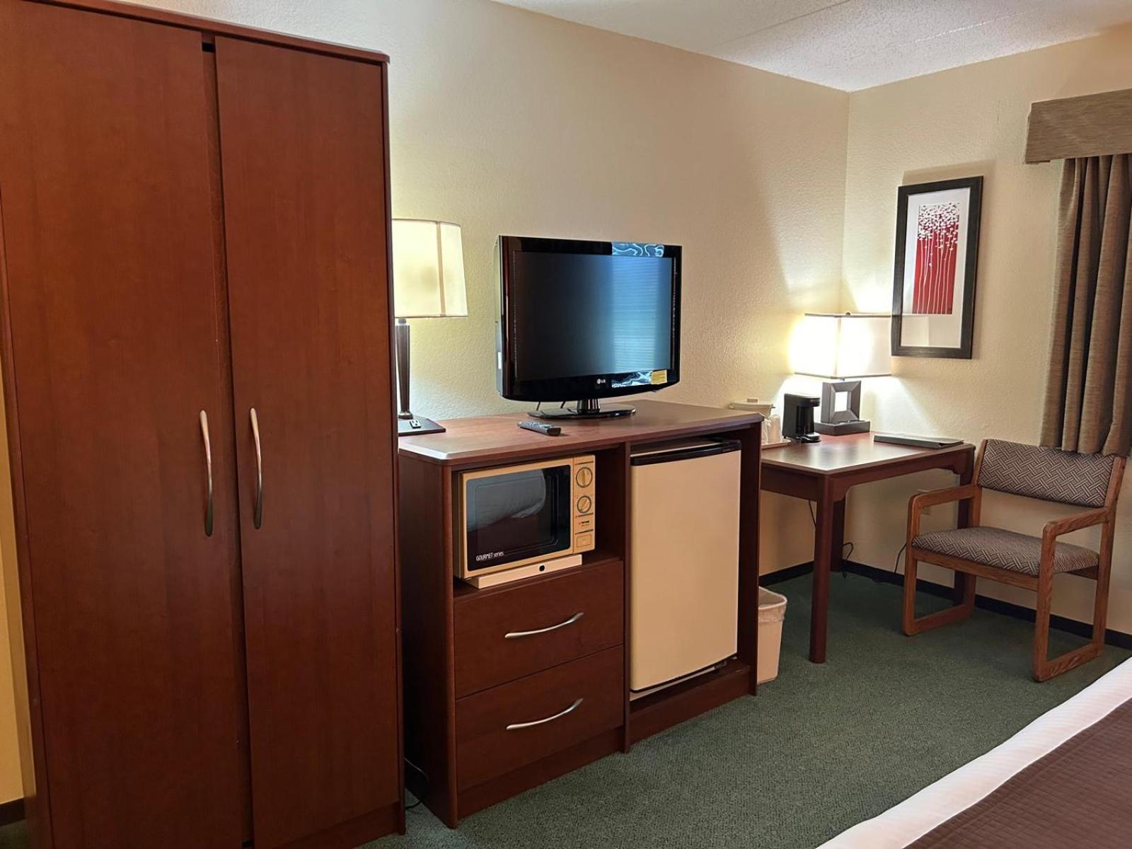 Northwoods Inn & Suites - Blackduck Экстерьер фото