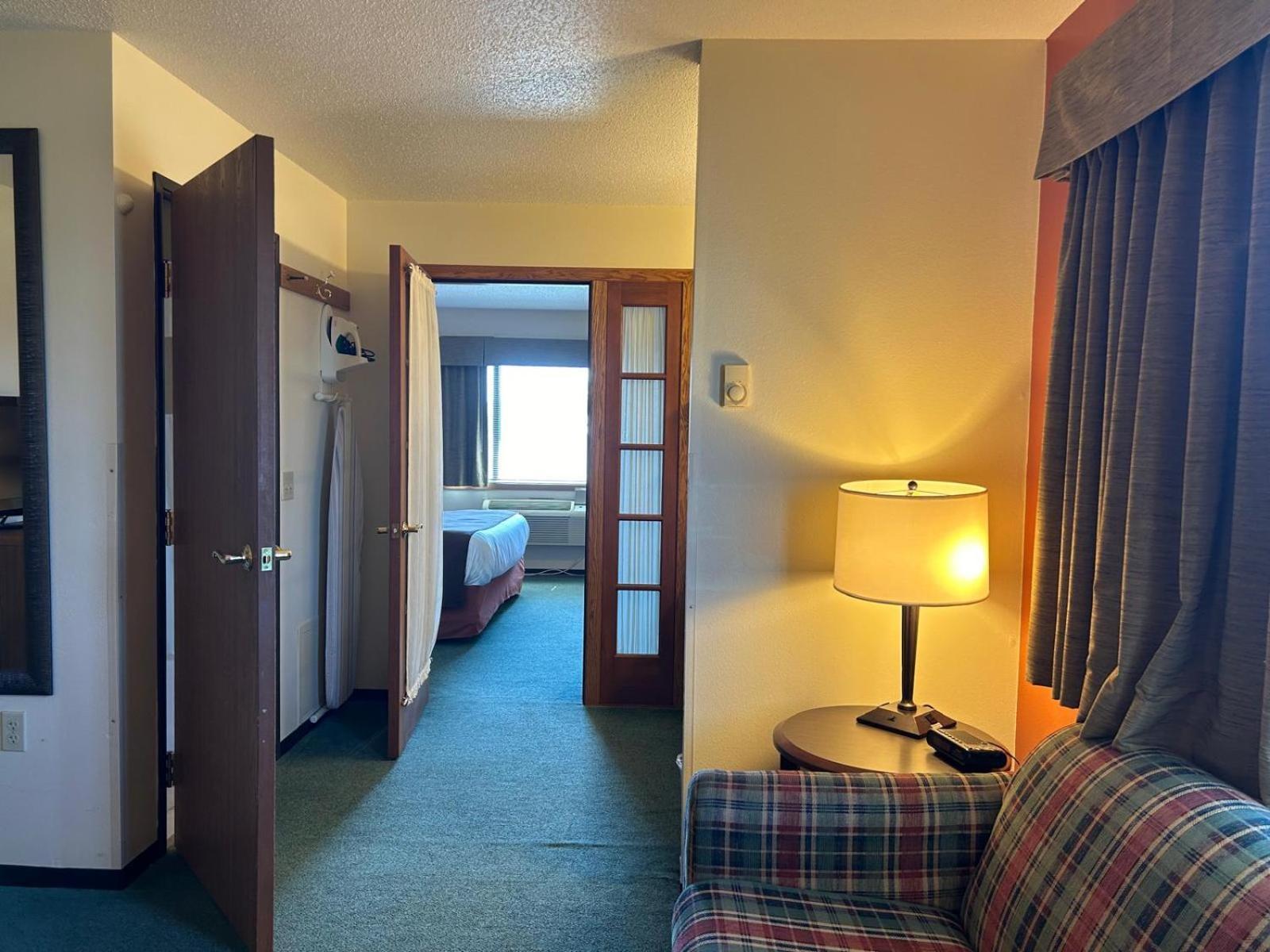 Northwoods Inn & Suites - Blackduck Экстерьер фото