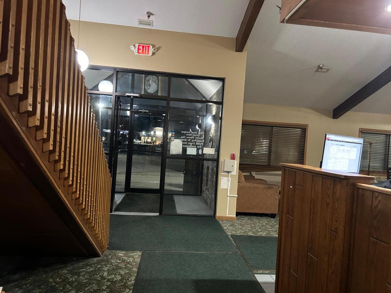 Northwoods Inn & Suites - Blackduck Экстерьер фото