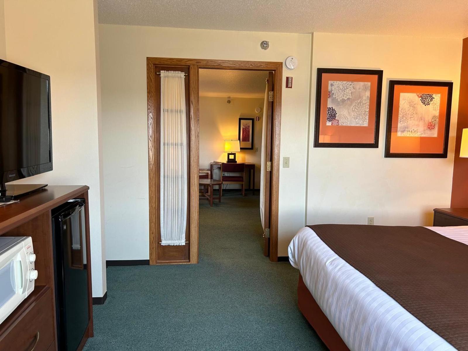 Northwoods Inn & Suites - Blackduck Экстерьер фото